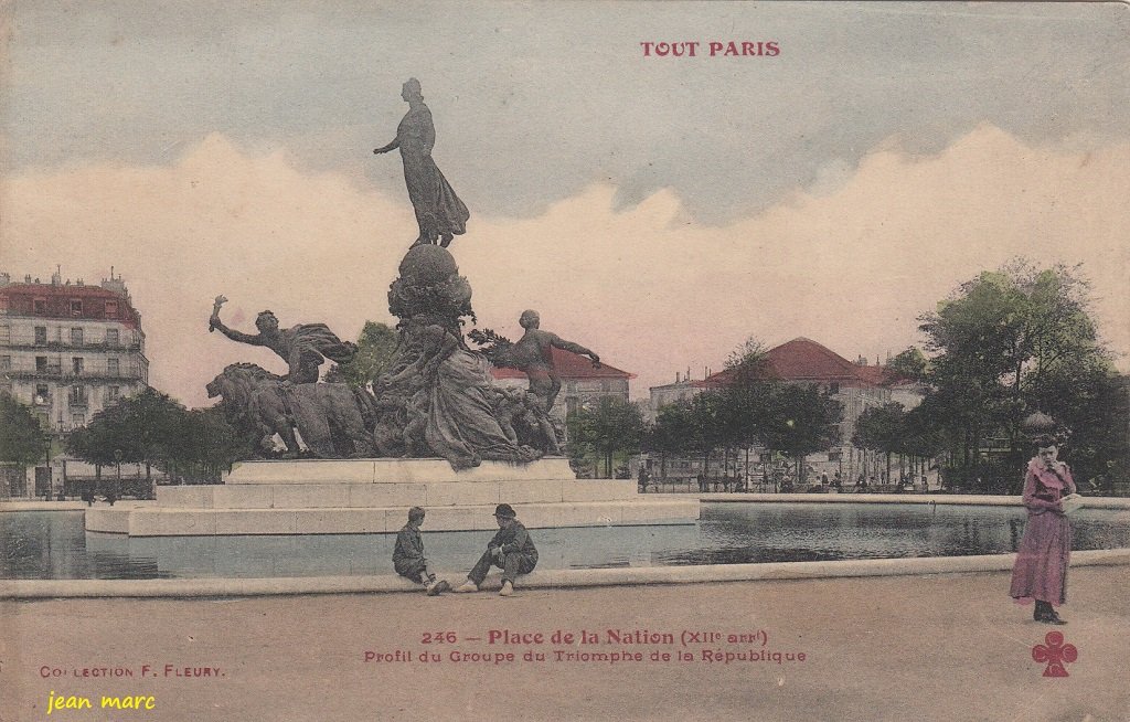 Tout-Paris - 246 - Place de la Nation - Triomphe de la République (XIIe arrt) (1907) colorisée.jpg