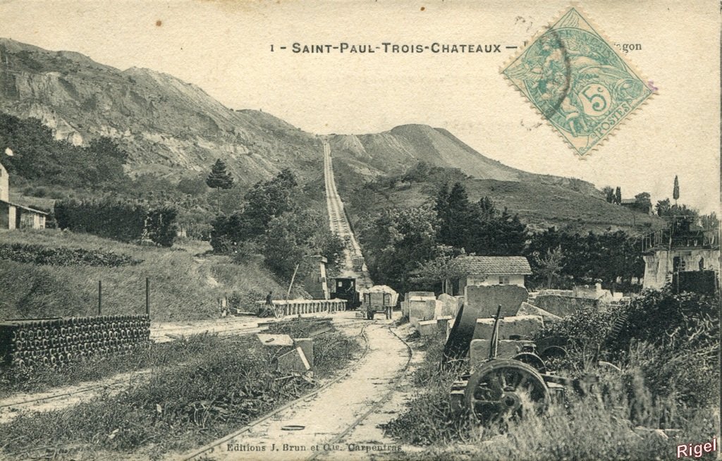 26-St-Paul-3-Chateaux - Descente d'un wagon (carrière de Pierre du Midi) - 1.jpg