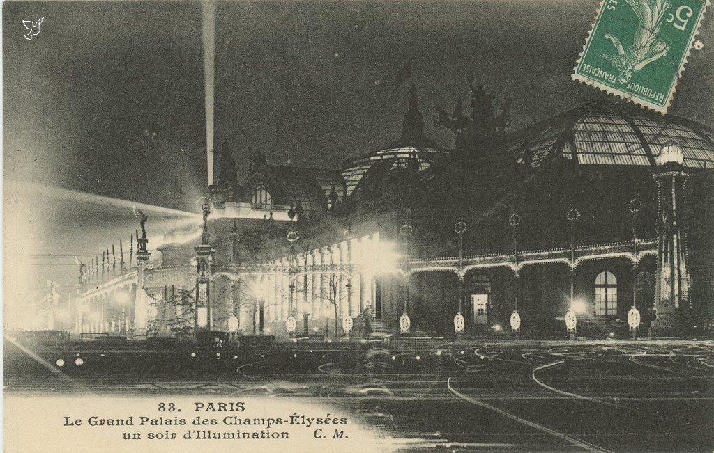 Z - 83 - Grand Palais soir d'illumination.jpg