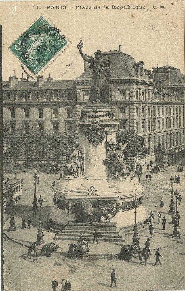 Z - 41 - Place de la République.jpg