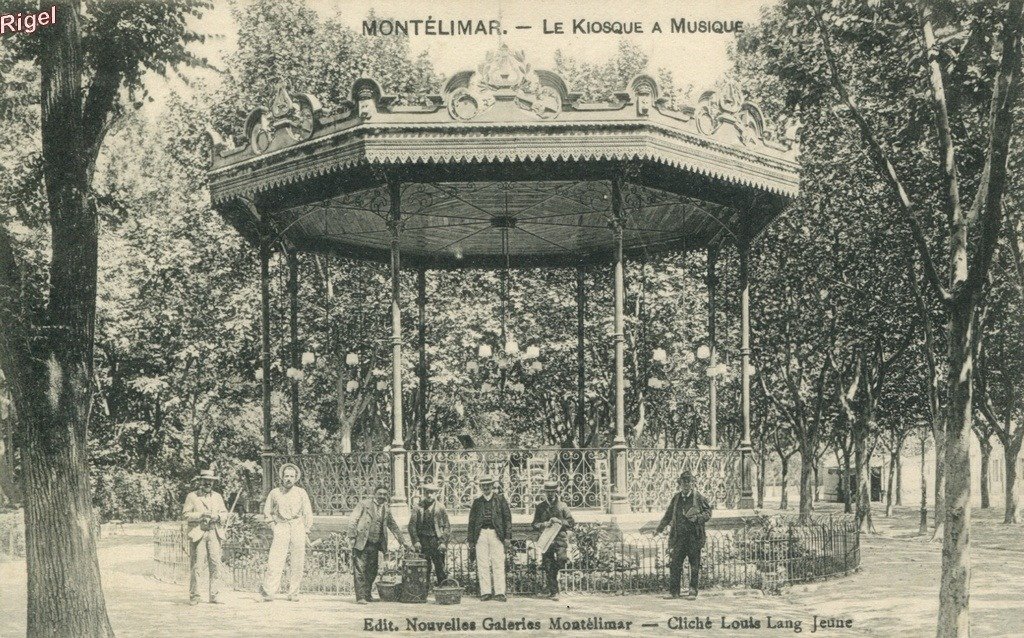 26-Montélimar - Kiosque Musique.jpg