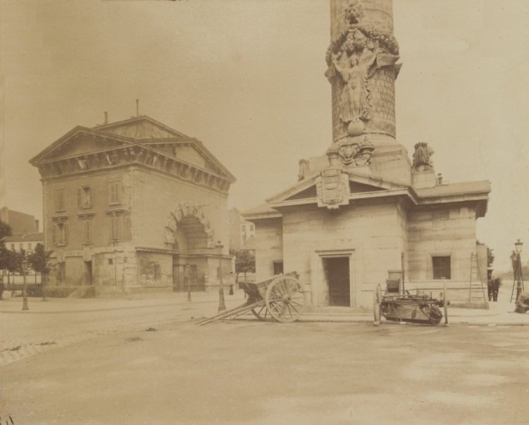 La Barrière du Trône vue par Eugène Atget vers 1903.jpg