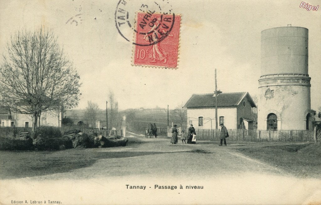 58-Tannay - Passage à Niveau - Edition A Lebrun.jpg