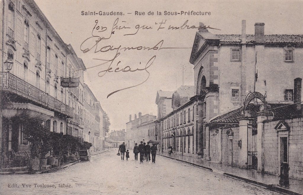 Saint-Gaudens - Rue de la Sous-Préfecture.jpg