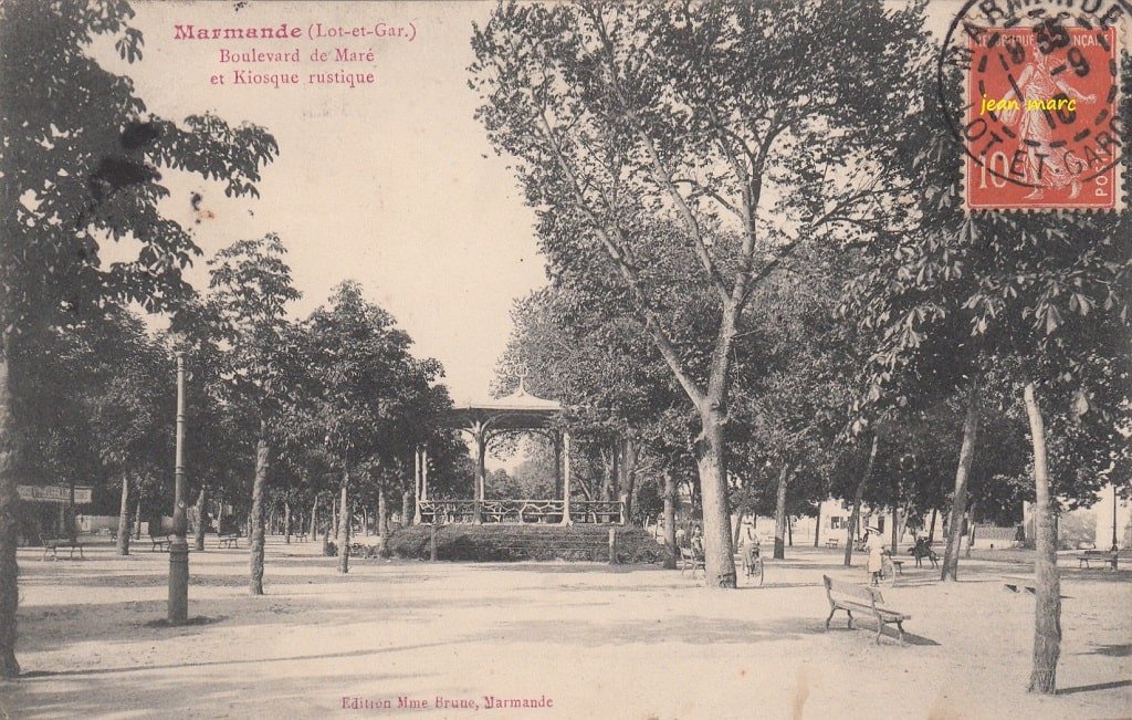 Marmande - Boulevard de Maré et Kiosque rustique (1910).jpg