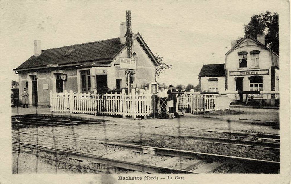 59 - Hachette 2-985-Scan 30-1014 JMH.jpg