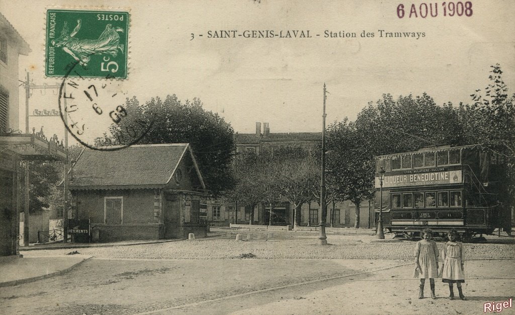 69-St-Genis-Laval - Station des Tramways.jpg
