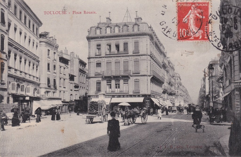 Toulouse - Place Rouaix.jpg