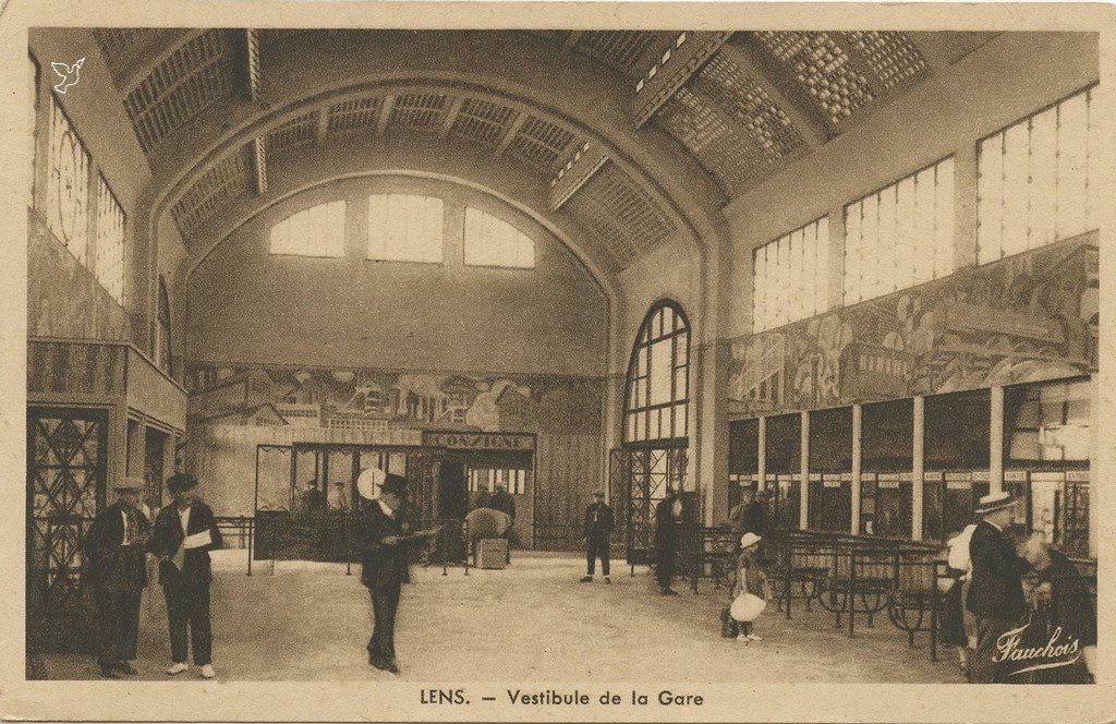Z - LENS - Vestibule de la Gare.jpg