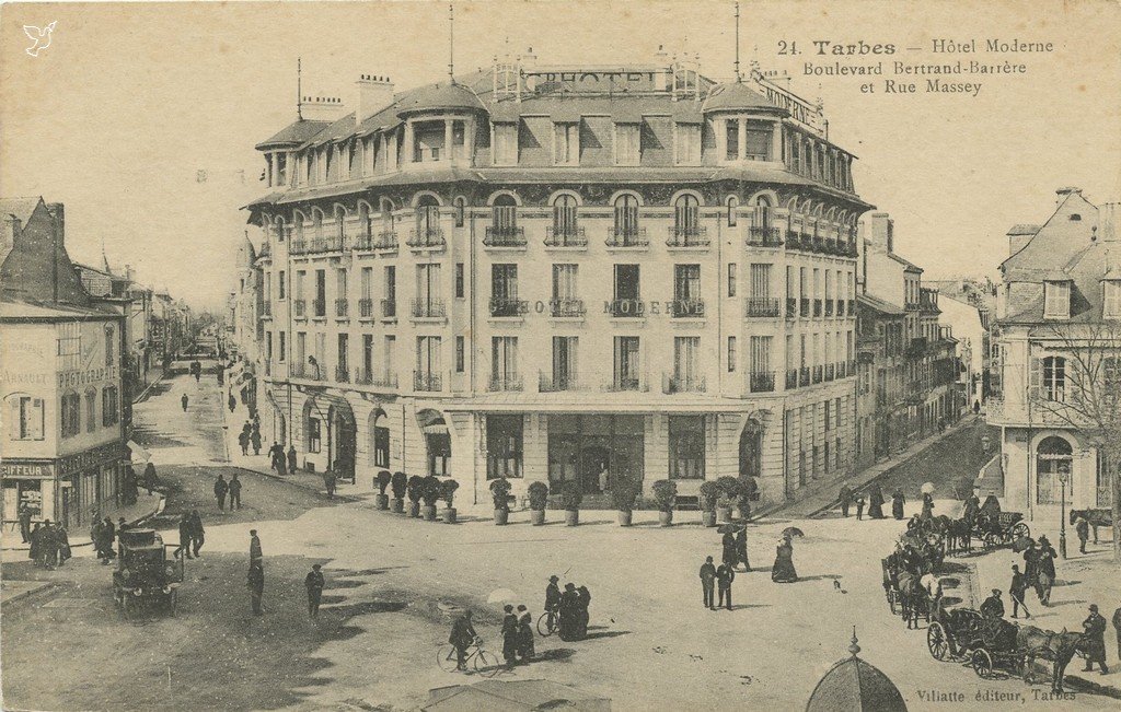 Z - 24 - Bold - Hotel Moderne - Bd B.Barere et Rue Massey.jpg