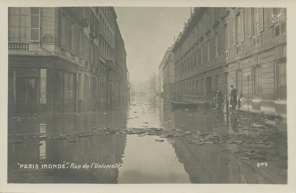 Z - AHK - Rue de L'Université.jpg