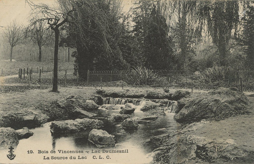 Z - CLC 19 - B2V - Lac Daumesnil Source du Lac.jpg