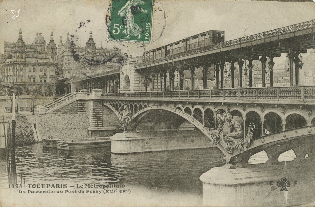 Z - 1394 - Metropolitain Passerelle du Pont de Passy.jpg