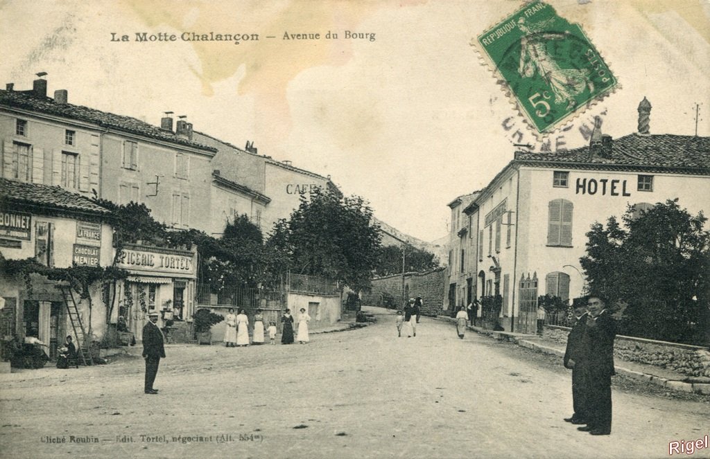 26-La Motte-Chalançon - Cliché Roubin - Edit Tourtel négociant.jpg