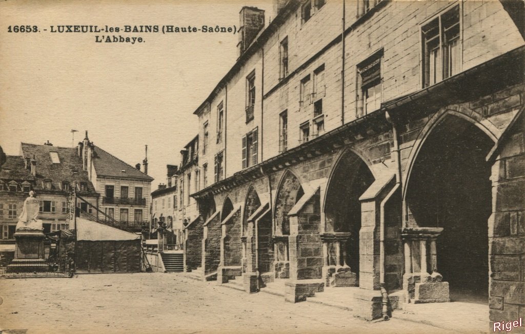 70-Luxeuil - L'Abbaye 16653 CH Girardot et Cie.jpg