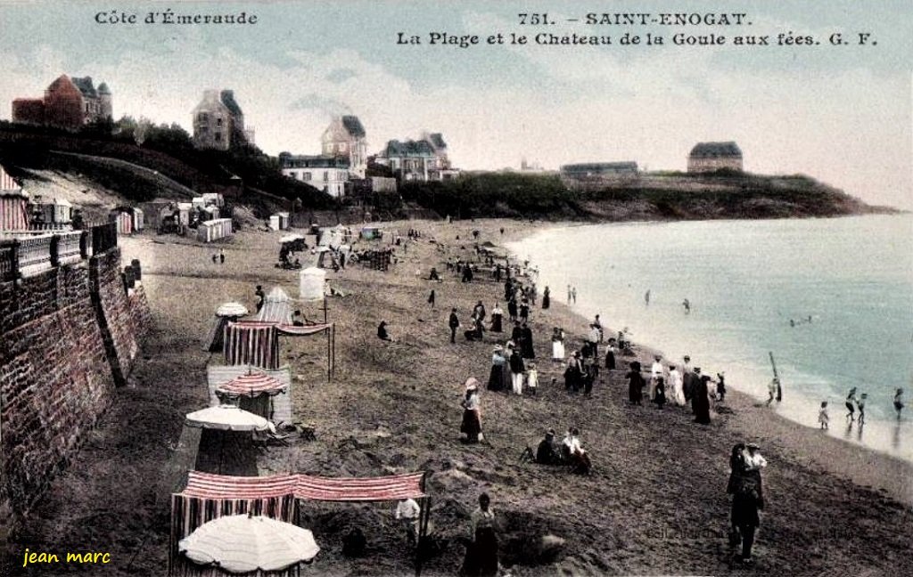 Saint-Enogat - La Plage et le Château de la Goule aux Fées.jpg