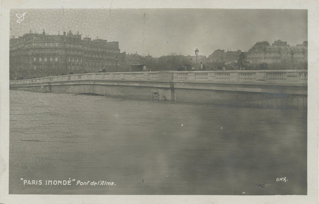 Z - AHK - Pont de l'Alma.jpg