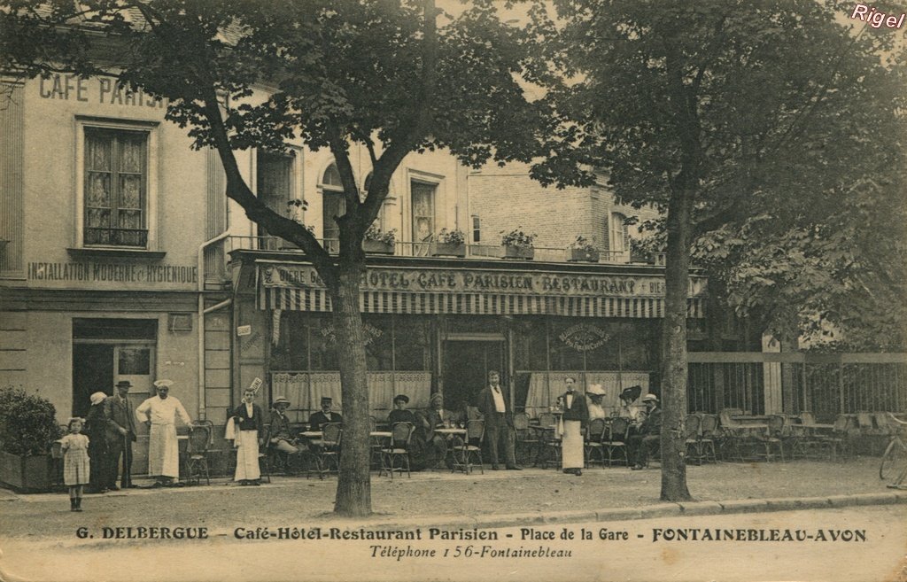 77-Avon-G. Delbergue - Café-Hôtel-Restaurant Parisien - Place de la Gare.jpg