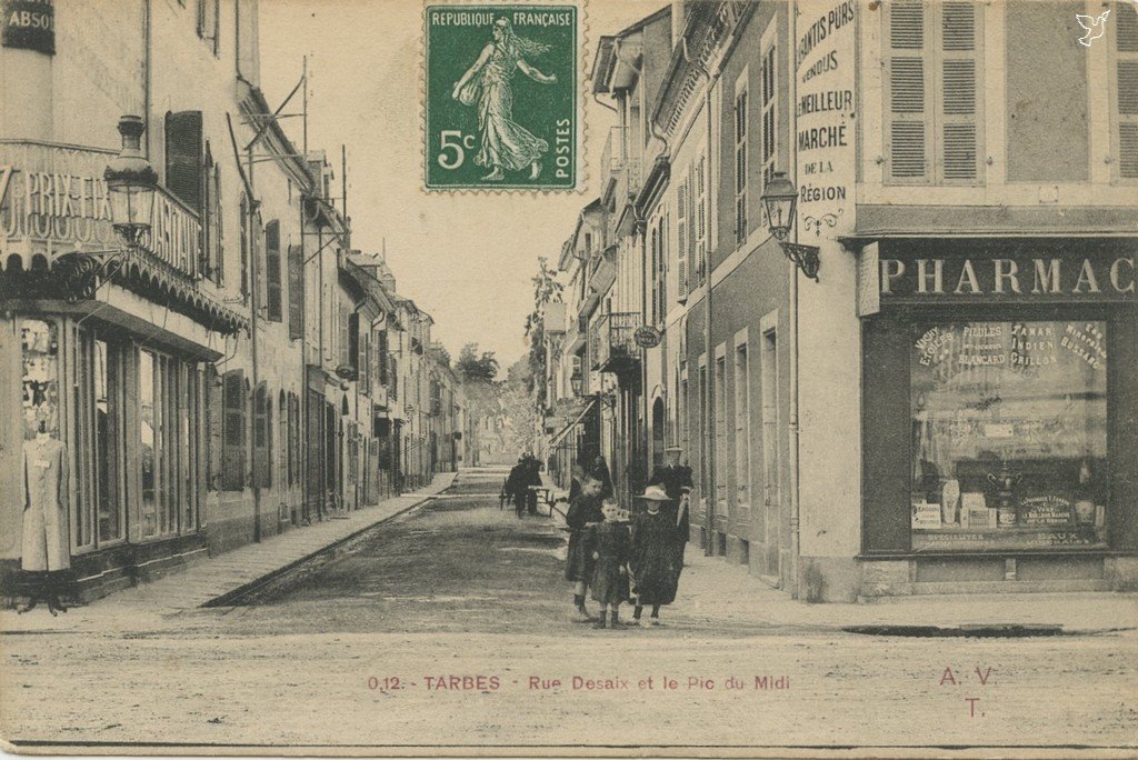 Z - AVT - 0.12 - Rue Desaix et Pic du Midi.jpg