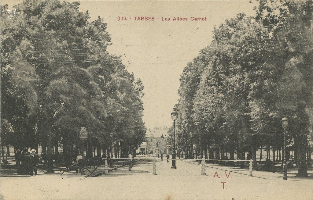 AVT - 0.19 - Les Allées Carnot.jpg