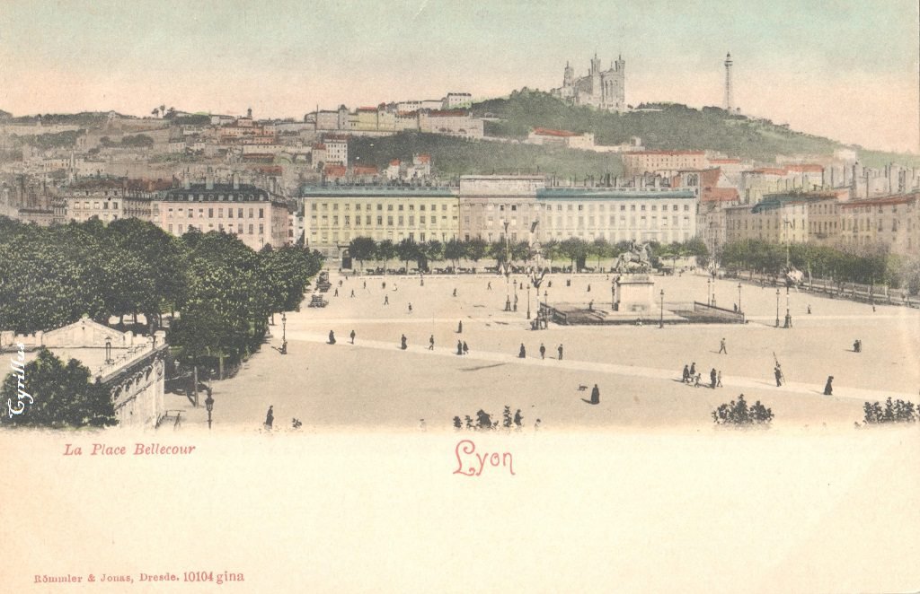 Lyon RJD place-Bellecour color.jpg