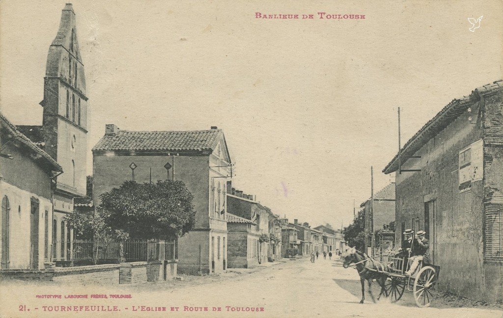 ZZ21 - Tournefeuille Eglise et route de toulouse.jpg