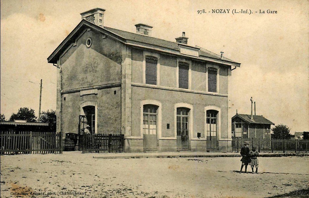 Nozay 978 (2)-1000-44-7-11-16.jpg