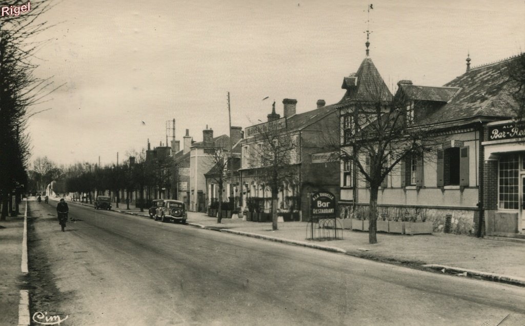 41-Lamotte-Breuvon (LetCh) - Avenue de la République - CIM.jpg