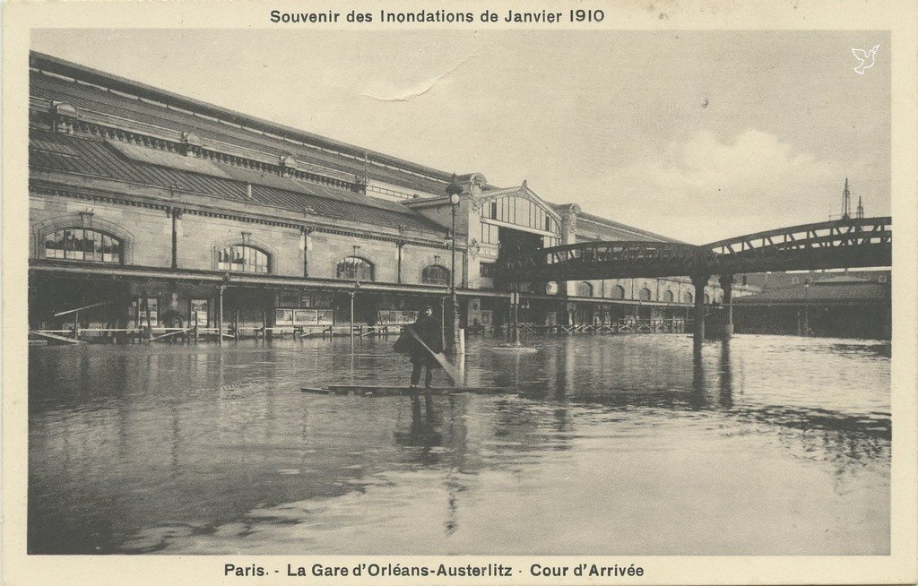 Z - AUSTERLITZ - Inondations - A.Bréger - La Cour d'Arrivée.jpg