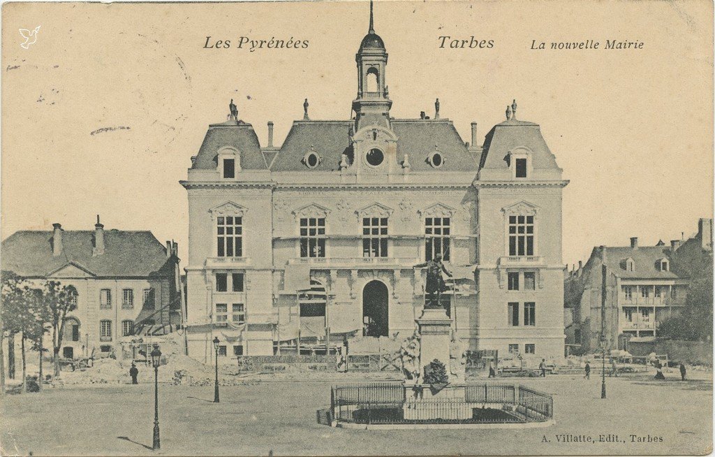 Z- Nouvelle et ancienne Mairies.jpg