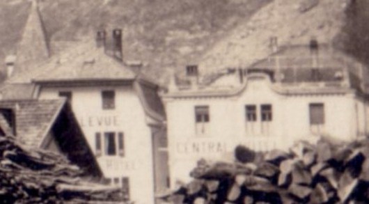 Central Hotel bellevue montagne detail.JPG
