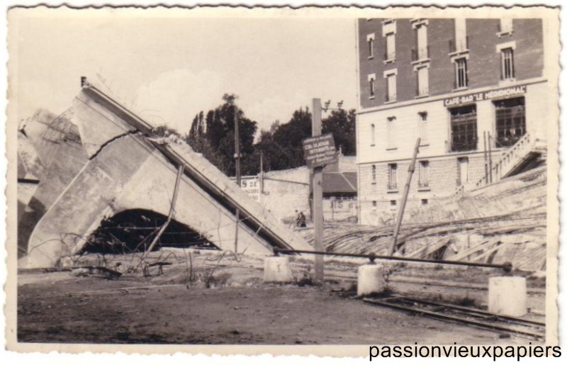 Pont casse Cafe Bar le Meridional [F].JPG