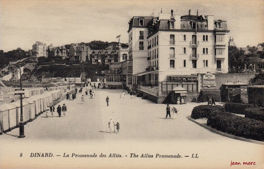 Dinard - La Promenade des Alliés.jpg
