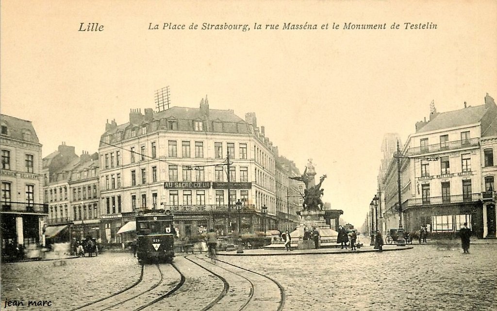 Lille - La place de Strasbourg, la rue Masséna et le Monument de Testelin.jpg