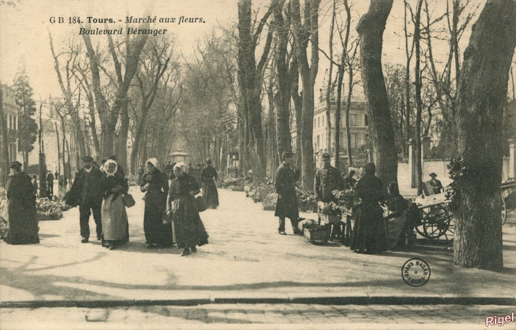 37-Tours - Marché - Boulevard Béranger - 184 Grand Bazar Tours.jpg