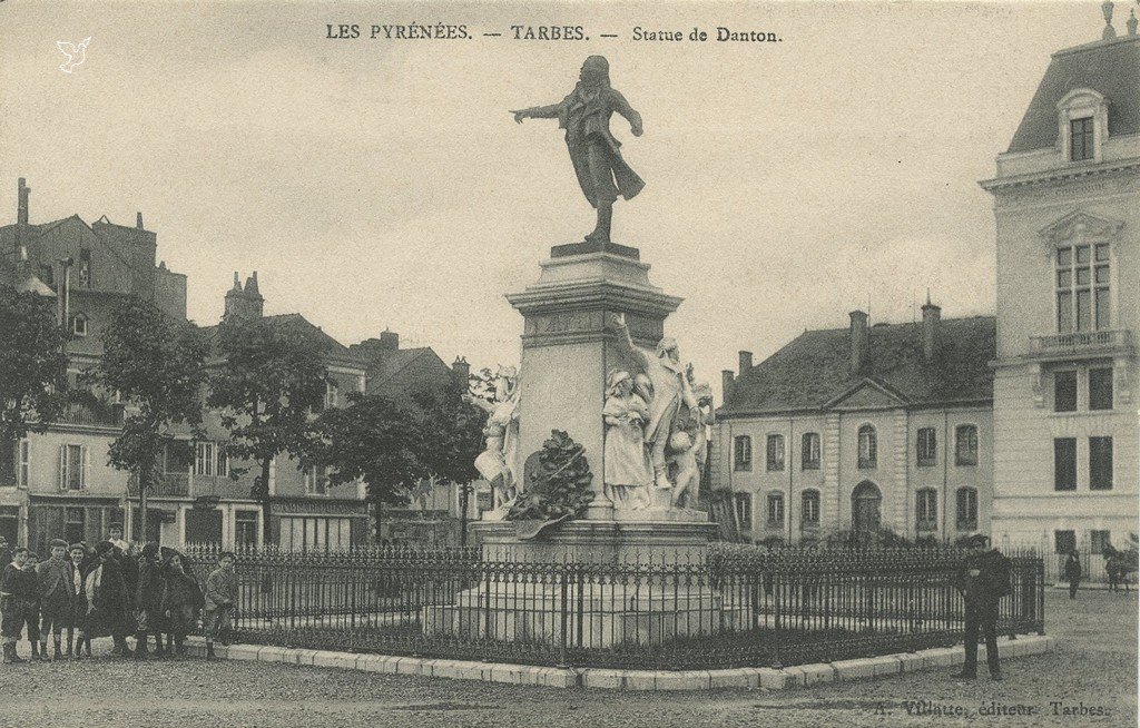 Z - Statue de Danton.jpg