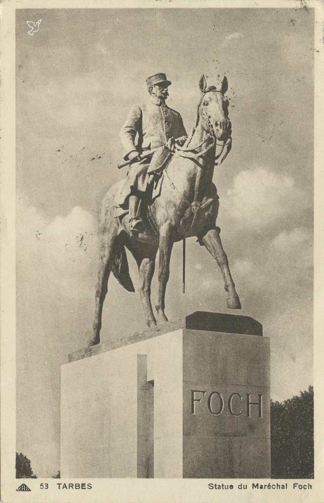 Z - 53 - Statue du Marechal Foch.jpg