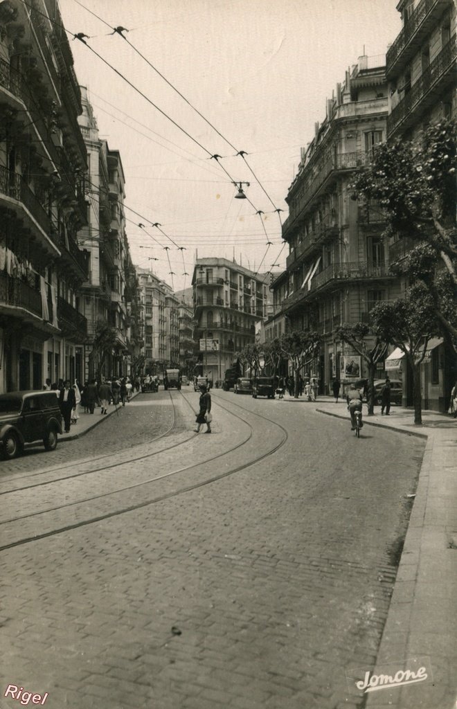 99-Alger - Avenue de la Bouzaréah - 120 Edition Jomone.jpg