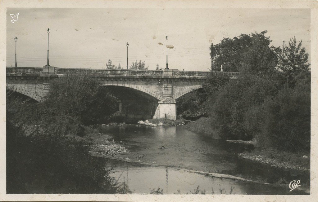 Z - 93 - Le Pont sur l'Adour.jpg