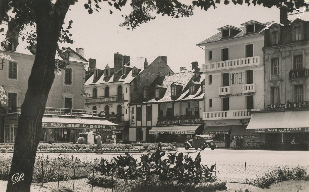 Z - 94 - Place de Verdun.jpg