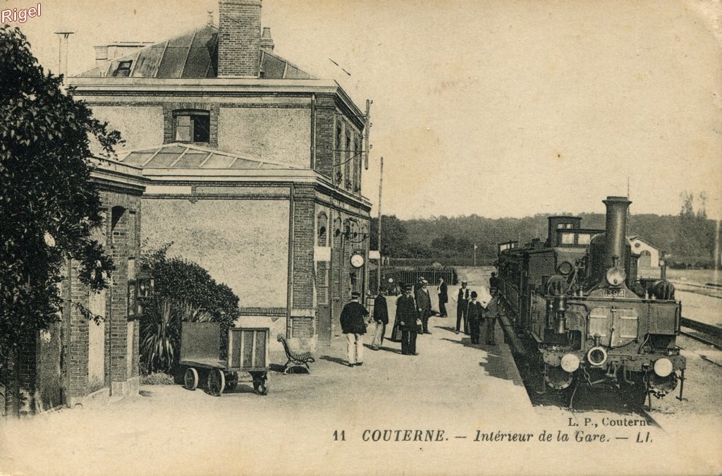 61-Couterne - Intérieur de la Gare - 11 LL - LP.jpg