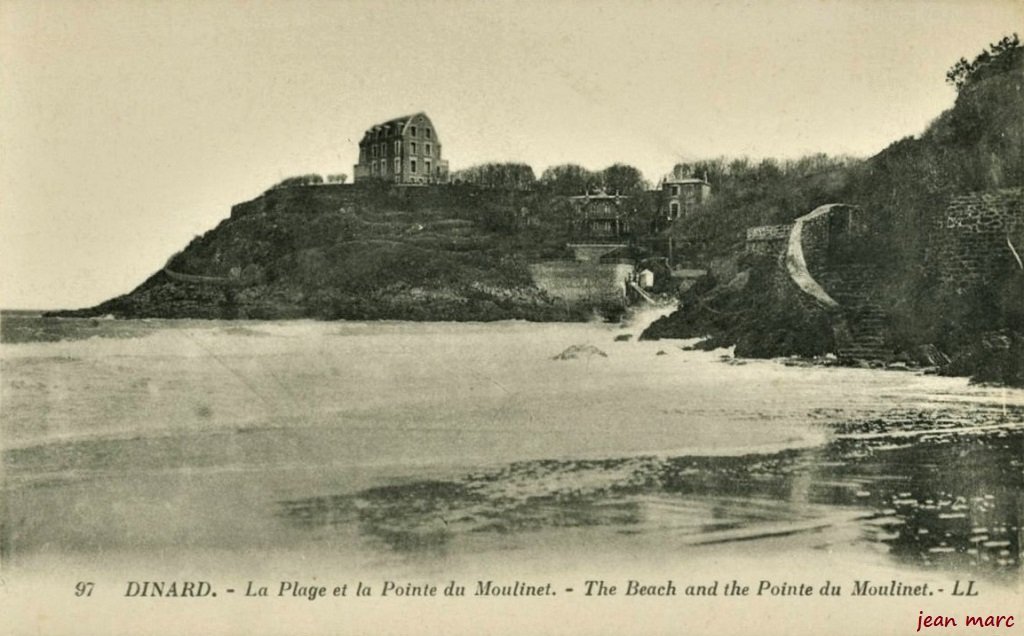 Dinard - La Plage et la Pointe du Moulinet.jpg