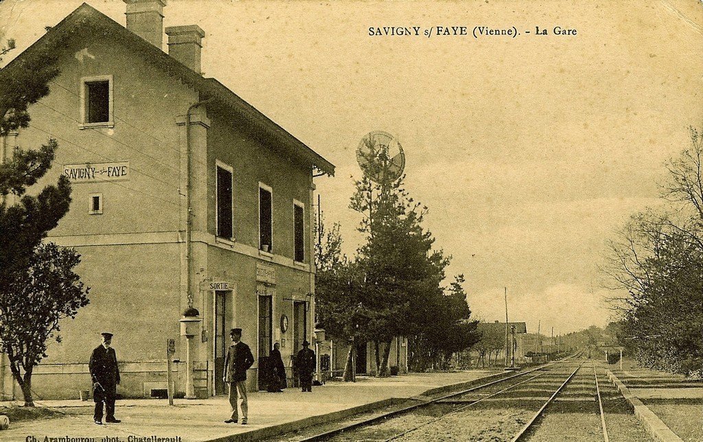 Savigny-sur-Faye 1-1600-1-07-09-86.jpg