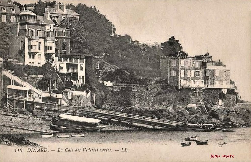 Dinard - La Cale des Vedettes Vertes (Villas Belle-Rive et Bric à brac).jpg