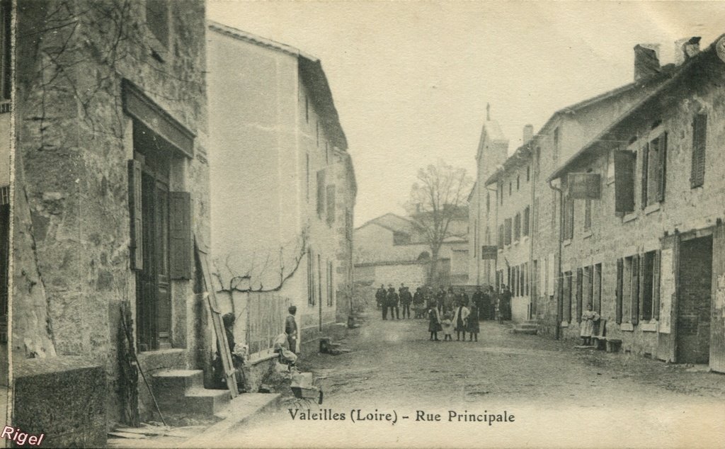 42-Valeilles - Rue Principale.jpg