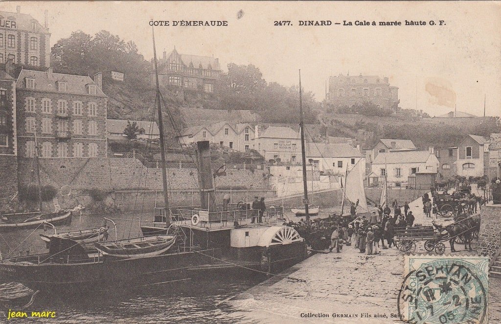 Dinard - La Cale à marée haute.jpg