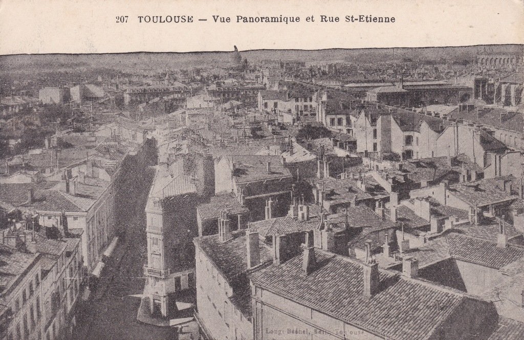 Toulouse - Vue Panoramique et Rue St-Etienne.jpg