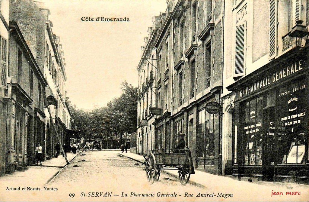 Saint-Servan - La Pharmacie Générale - Rue Amiral-Magon.jpg