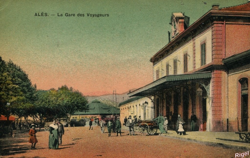 30-Alès - La gare des Voyageurs - J Brabo Papeterie-Maroquinerie.jpg