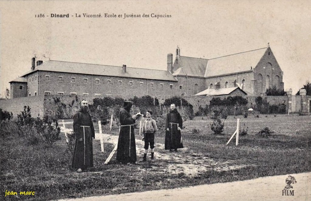 La Vicomté-en-Dinard - Ecole et Juvénat des Capucins.jpg
